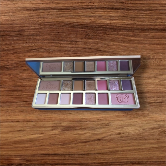 Too Faced Teddy Bare Eyeshadow And Face Palette 14 Shades Rare Discontinued - Picture 9 of 15
